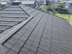 富山市の外壁コーキング打ち替え・屋根カバー工事「30年の材料品質保証」が付いた屋根材カバーで今後は長期間メンテナンスフリー！
