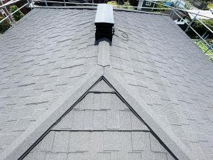 富山市の屋根カバー・コーキング打替え工事　超高耐久屋根材「DECRA セネター」カバーで、今年の冬は安心！
