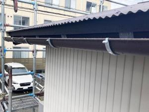 富山市の車庫屋根葺き替え、雨樋交換、洗面化粧台交換工事が全て完了！　
