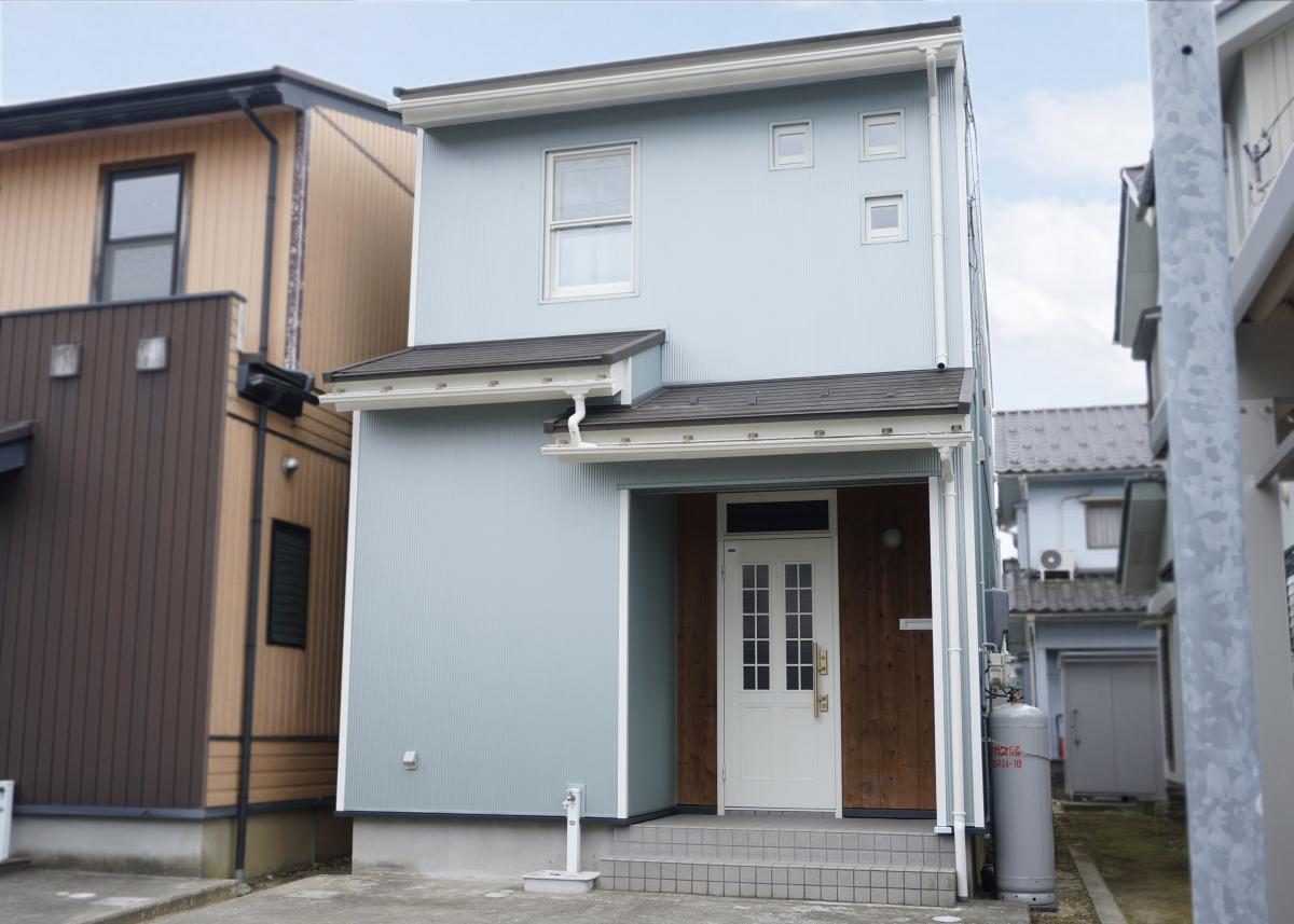 外壁サイディング工事と窓サッシ交換工事を行った富山市i様のお声 お客様の声 ガイソー富山店 住まいの外装リフォーム専門店